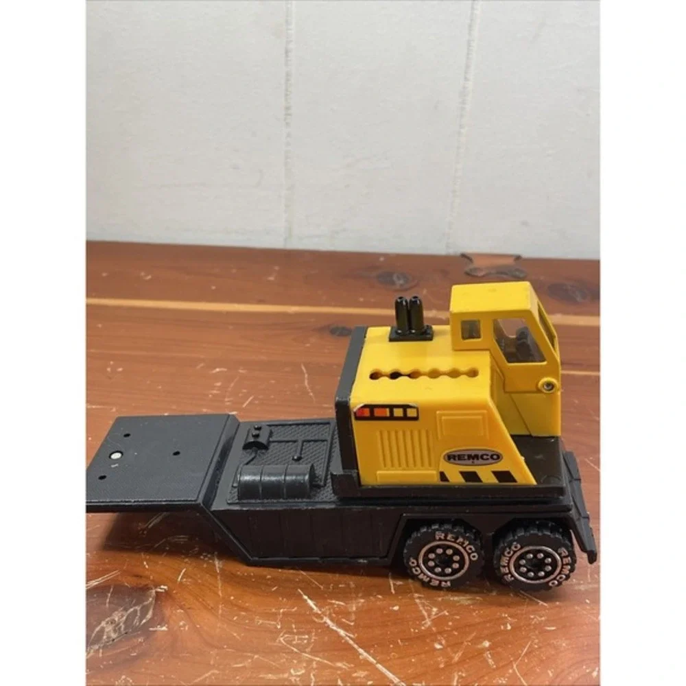 Lot of 3 Vintage REMCO‎ Die-Cast Trucks 1983–1987 Construction Tough Wheels...